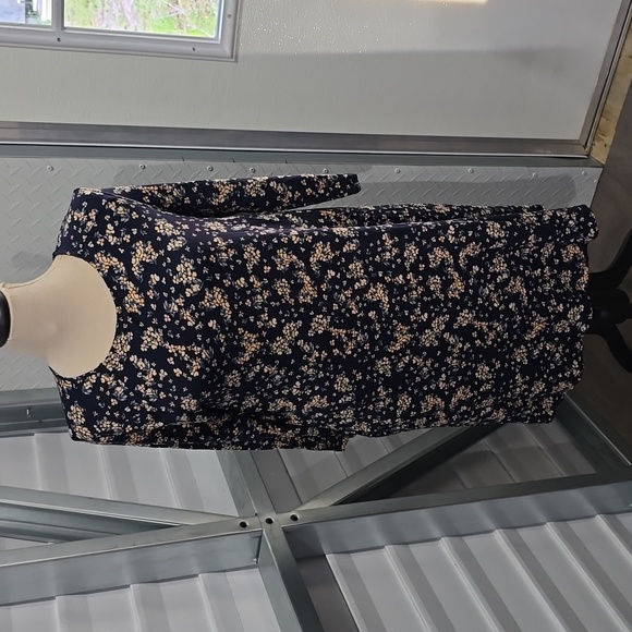 Time and Tru Dresses & Skirts - Time and Tru Navy Blue floral dress NWT LARGE 12/‎ 14